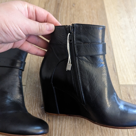 Maison Martin Margiela Wedge Boots for Sale up to 90% Off  COPY - Mason martin Margiela leather Wedge booties Buckle zip 35